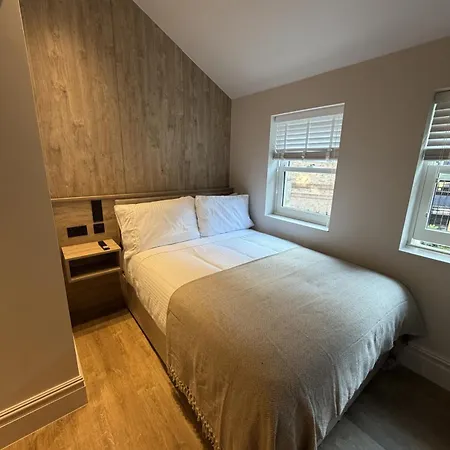 East Parade Collection, Opaz House Flat 3 Harrogate