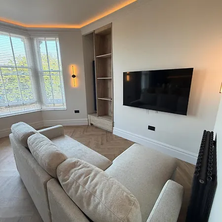 East Parade Collection, Opaz House Flat 3 Harrogate
