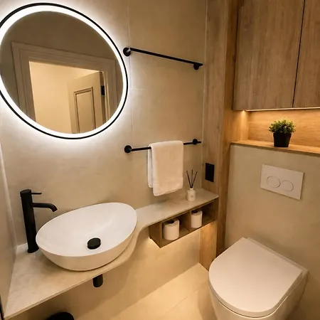 East Parade Collection, Opaz House Flat 3 * Harrogate